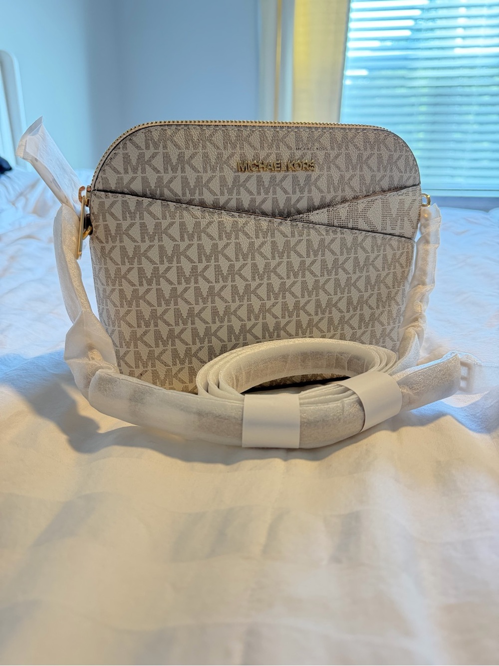 NWT Michael Kors Beige/White MK Crossbody Bag with Gold Hardware